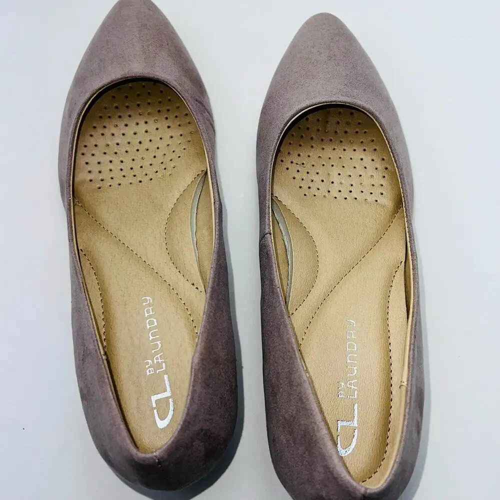 Women's CL by Laundry Demi-Wedge Pump, Size 7.5